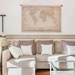 Spacious, Air Conditioner, Few Minutes To The Castle