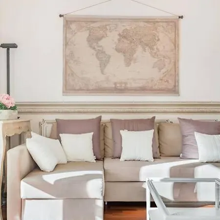 Spacious, Air Conditioner, Few Minutes To The Castle