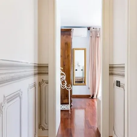 Apartment Spacious, Air Conditioner, Few Minutes To The Castle Malcesine