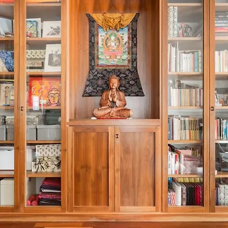 Spacious, Air Conditioner, Few Minutes To The Castle Апартаменты Мальчезине