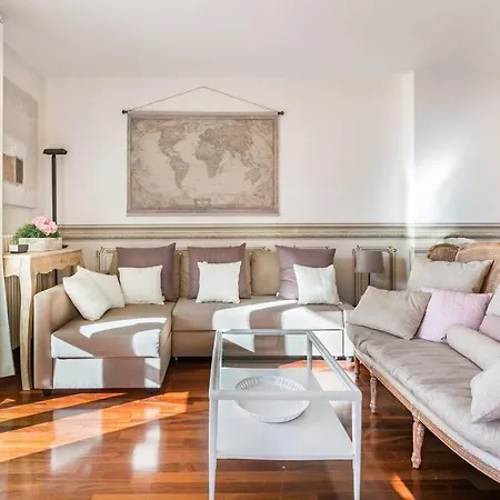 Spacious, Air Conditioner, Few Minutes To The Castle * Malcesine